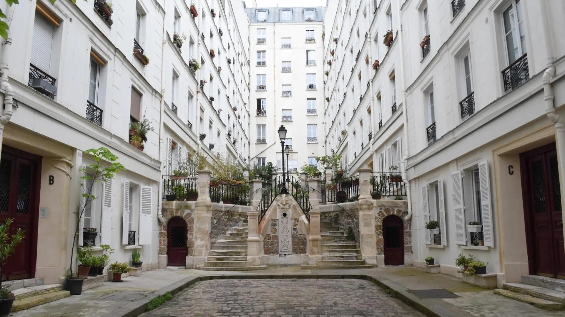 Charmant Studio A Montmartre Paris Frankrike